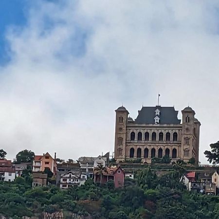 Le Manoir Bed and Breakfast Antananarivo Exteriör bild